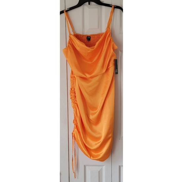 NWT Wild Fable XL Sleeveless Ruched Side Bodycon Dress Orange Satin - Picture 3 of 4